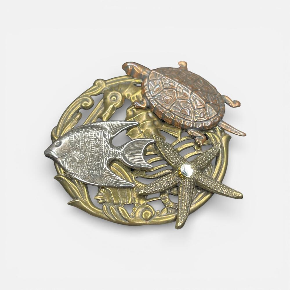Vtg Ocean Scene Brooch Turtle Fish Seahorse Starfish Mixed Metal Statement Pin